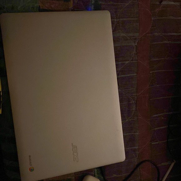 Acer Chromebook 315 - Picture 2 of 4